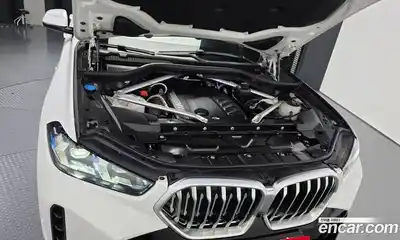BMW X6 2024 3.0 автомат (гидро), миниатюра 6