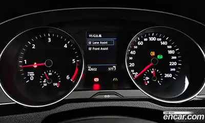 Volkswagen Passat 2018 2.0 автомат (гидро), миниатюра 8