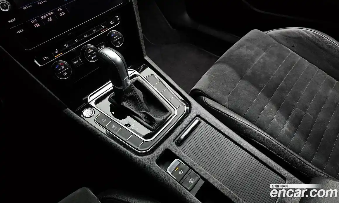 Volkswagen Passat 2018 2.0 автомат (гидро), фото 9