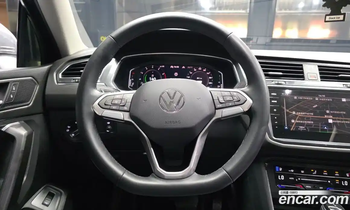 Volkswagen Tiguan 2023 2.0 автомат (гидро), фото 13