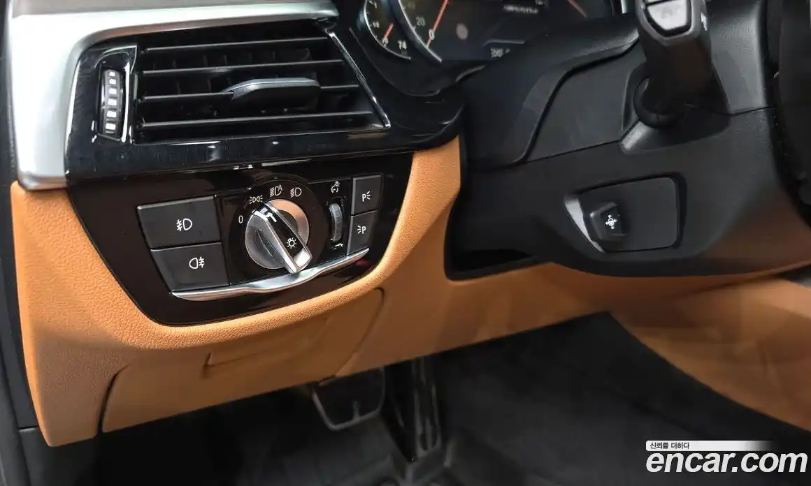 BMW 5 серия 2017 2.0 автомат (гидро), фото 26
