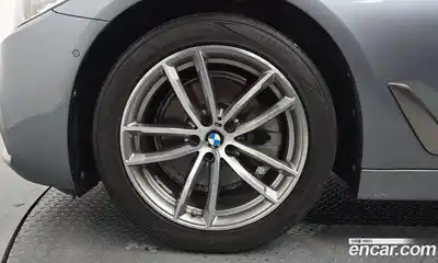 BMW 5 серия 2017 2.0 автомат (гидро), миниатюра 4
