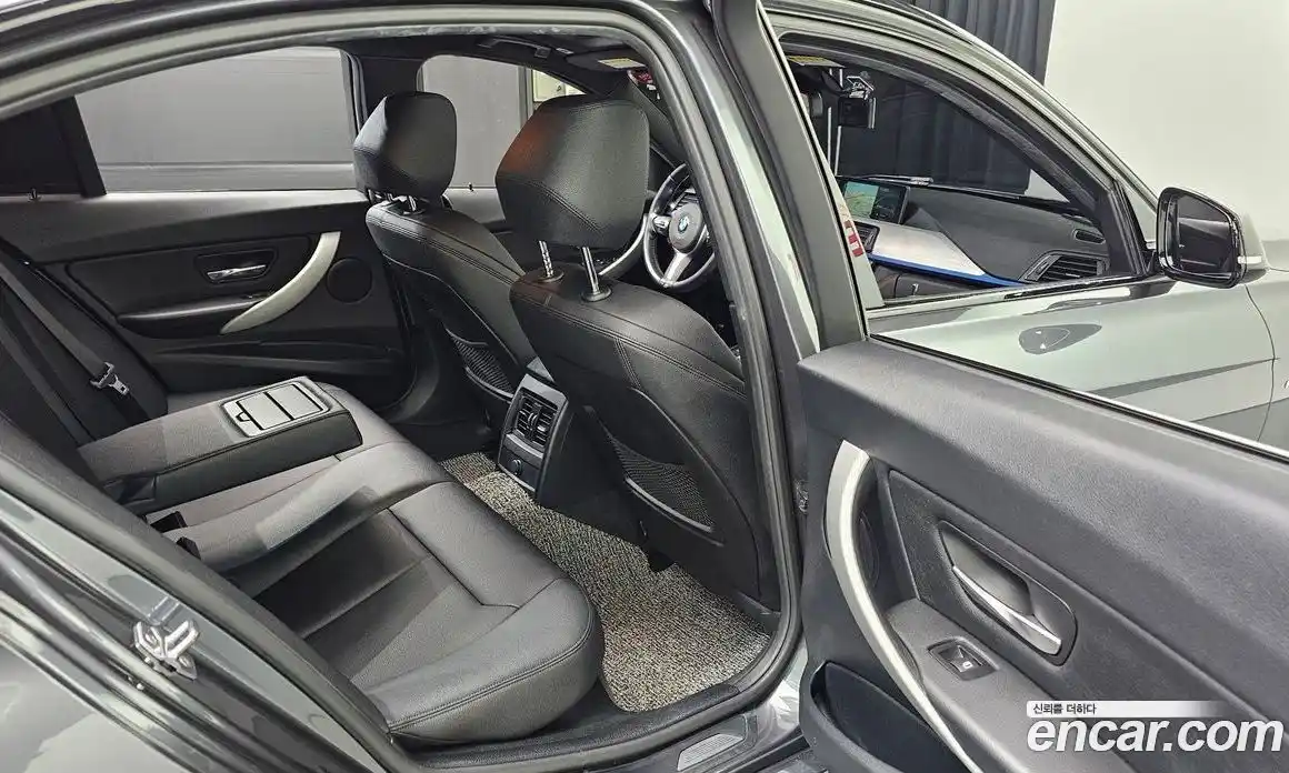 BMW 3 серия 2015 2.0 автомат (гидро), фото 12