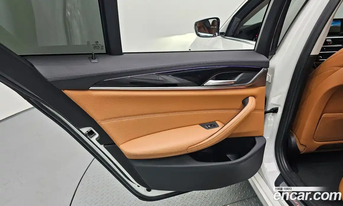 BMW 5 серия 2018 2.0 автомат (гидро), фото 15