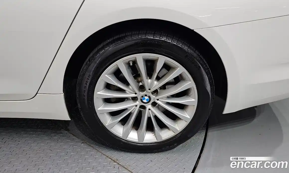 BMW 5 серия 2018 2.0 автомат (гидро), фото 7
