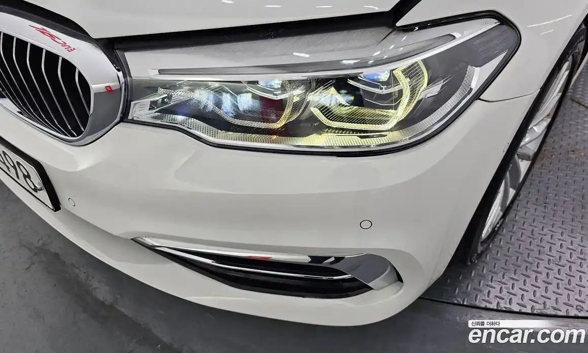 BMW 5 серия 2018 2.0 автомат (гидро), фото 8