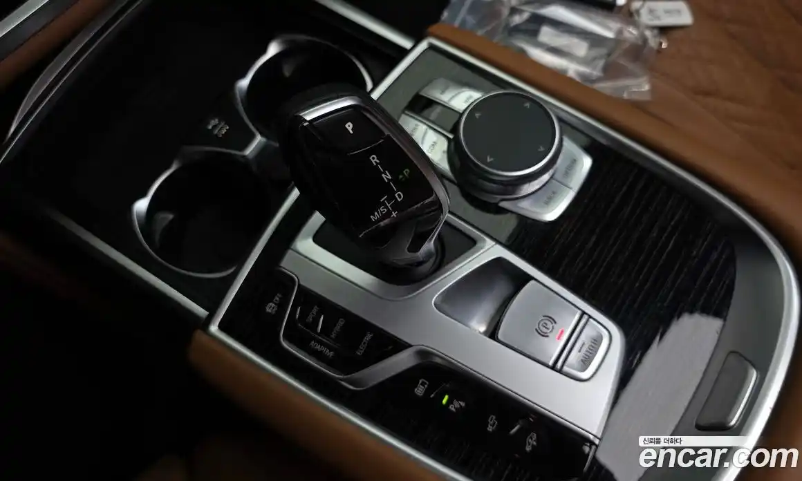 BMW 7 серия 2022 3.0 автомат (гидро), фото 11