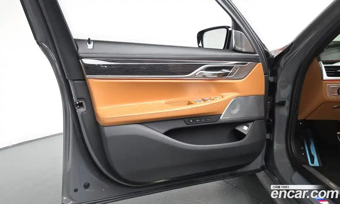 BMW 7 серия 2022 3.0 автомат (гидро), фото 13