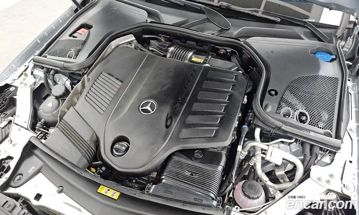 Mercedes-Benz E-Class 2023 3.0 автомат (гидро), фото 6