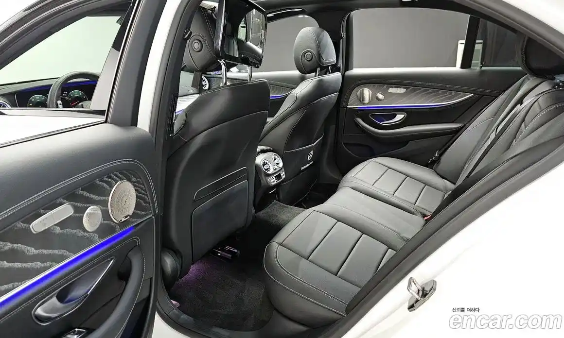 Mercedes-Benz E-Class 2023 2.0 автомат (гидро), фото 11