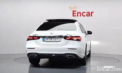 Mercedes-Benz E-Class 2023 2.0 автомат (гидро), миниатюра 4