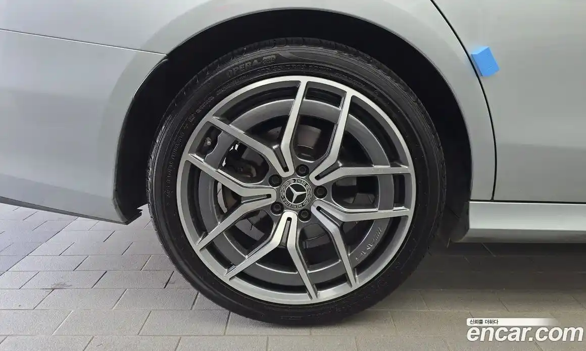 Mercedes-Benz E-Class 2022 1.9 автомат (гидро), фото 5