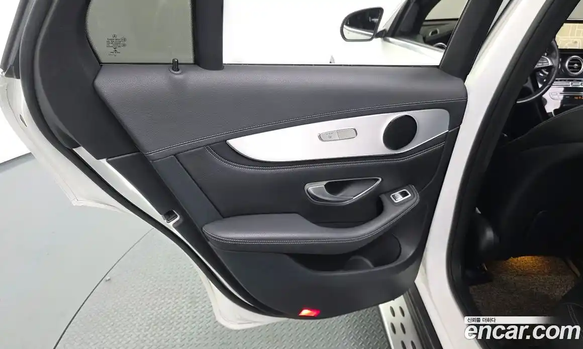 Mercedes-Benz GLC-Class 2017 2.1 гидро, фото 15 Mercedes-Benz GLC-Class 2017 2.1 гидро, фото 15