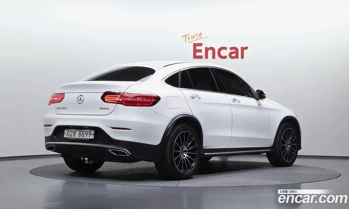 Mercedes-Benz GLC-Class 2017 2.1 гидро, фото 2 Mercedes-Benz GLC-Class 2017 2.1 гидро, фото 2