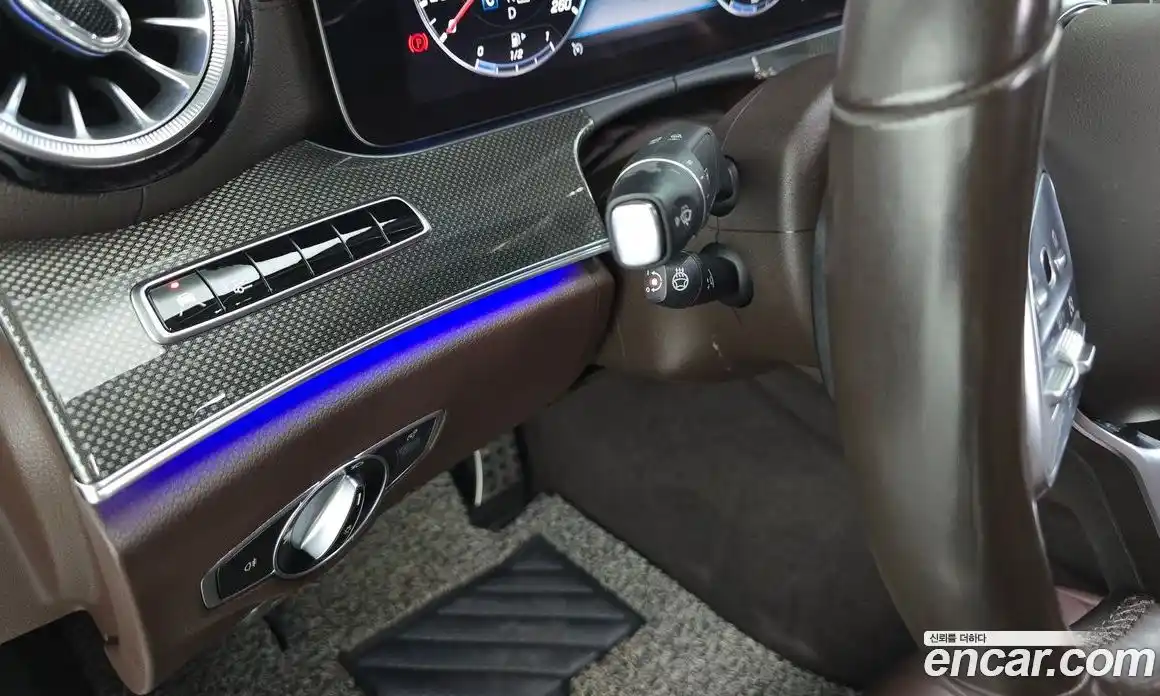 Mercedes-Benz CLS-Class 2019 1.9 гидро, фото 26 Mercedes-Benz CLS-Class 2019 1.9 гидро, фото 26