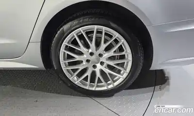 Audi A6 2018 2.0 автомат (гидро), миниатюра 7