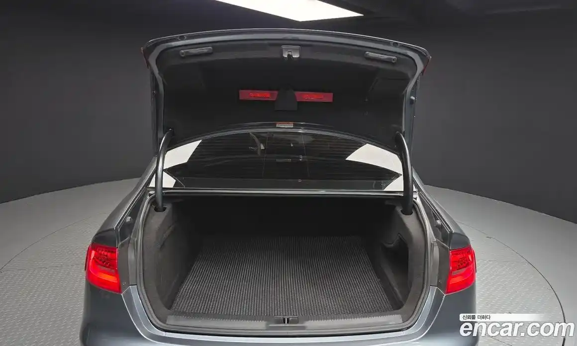 Audi A4 2015 2.0 автомат (гидро), фото 20