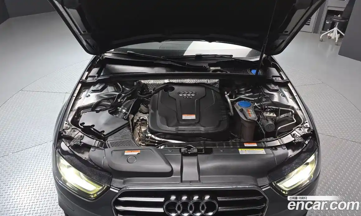 Audi A4 2015 2.0 автомат (гидро), фото 6