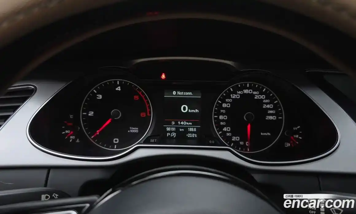 Audi A4 2015 2.0 автомат (гидро), фото 8