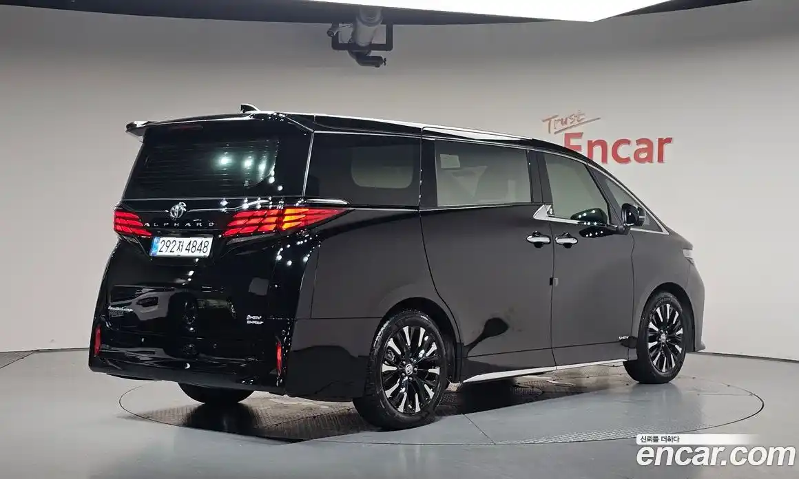 Toyota Alphard 2025 2.5 автомат (гидро), фото 1 Toyota Alphard 2025 2.5 автомат (гидро), фото 1