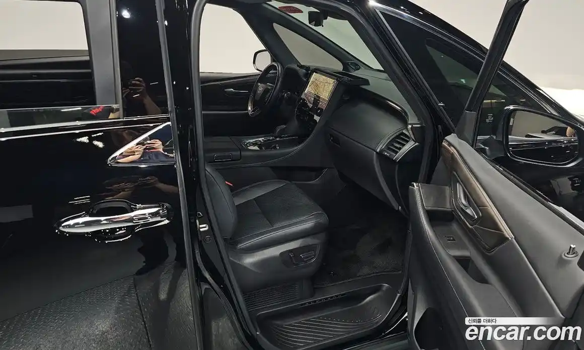 Toyota Alphard 2025 2.5 автомат (гидро), фото 15 Toyota Alphard 2025 2.5 автомат (гидро), фото 15