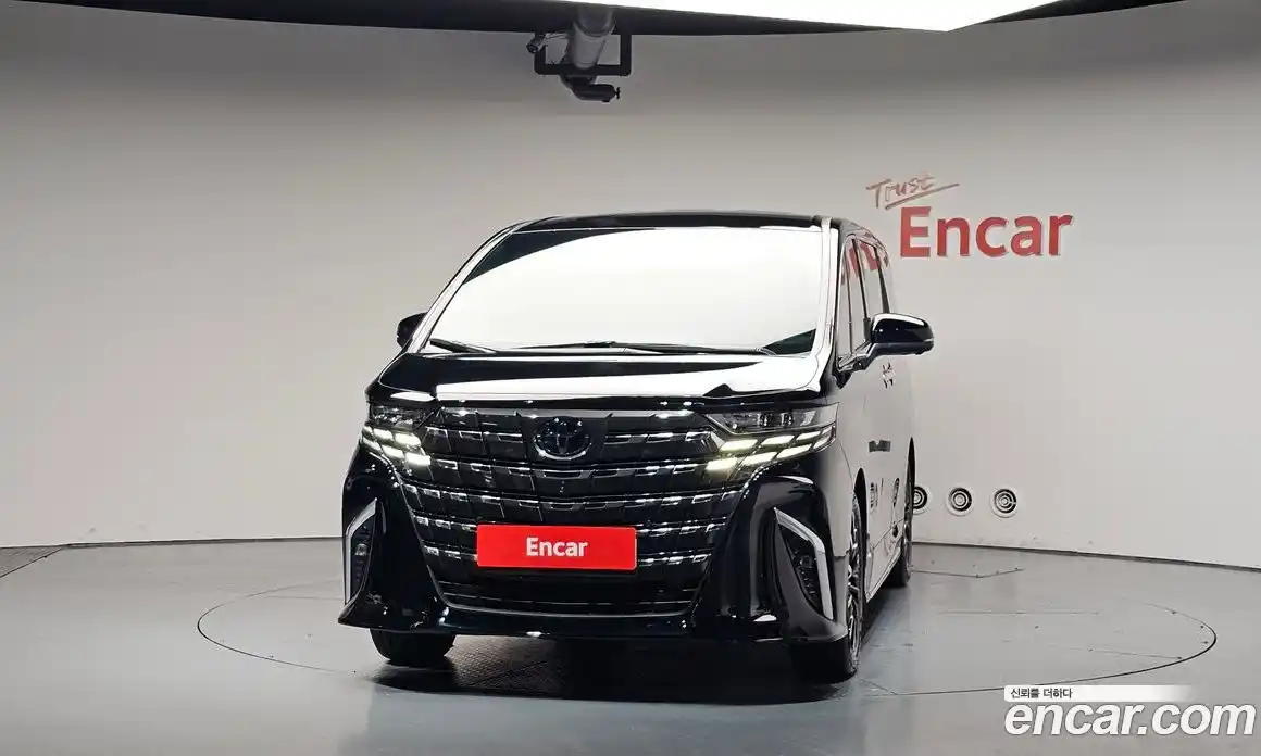 Toyota Alphard 2025 2.5 автомат (гидро), фото 2 Toyota Alphard 2025 2.5 автомат (гидро), фото 2