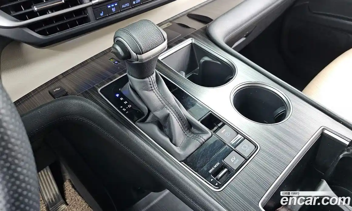 Toyota Sienna 2022 2.5 автомат (гидро), фото 12 Toyota Sienna 2022 2.5 автомат (гидро), фото 12