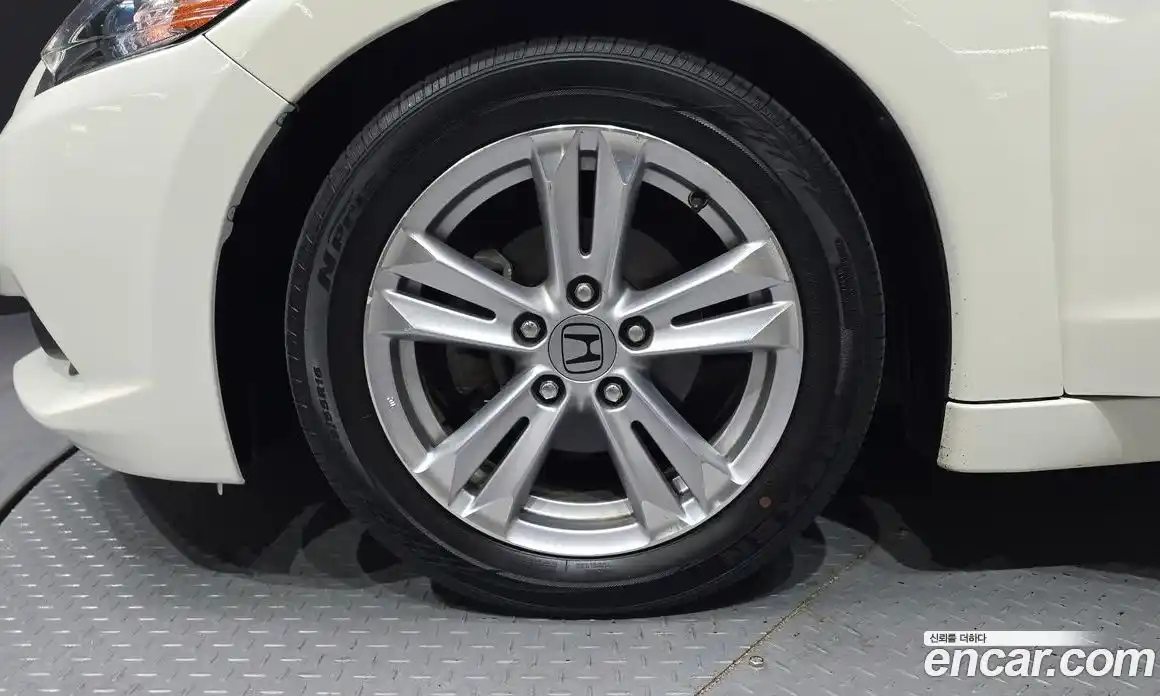 Honda CR-Z 2011 1.5 автомат (гидро), фото 5