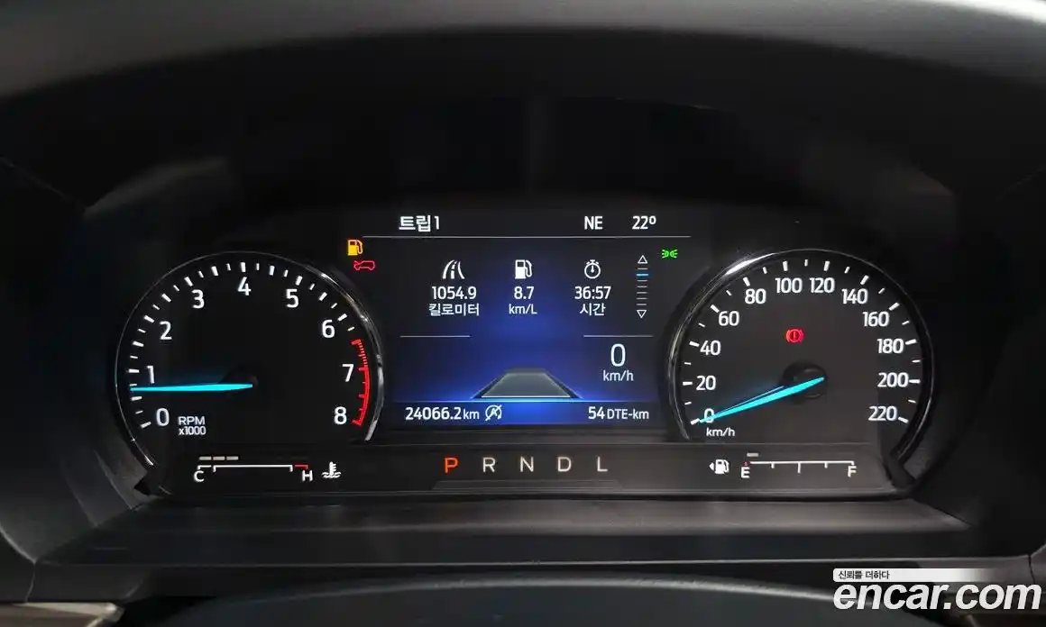 Ford Explorer 2023 2.3 автомат (гидро), фото 11