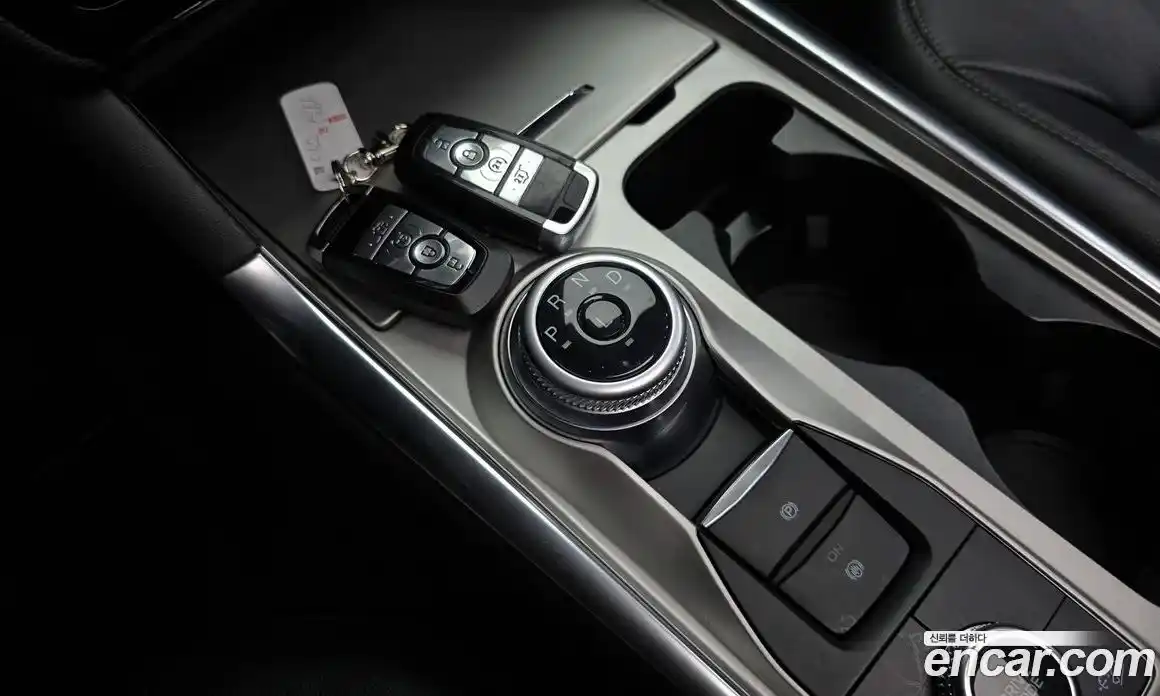 Ford Explorer 2023 2.3 автомат (гидро), фото 12