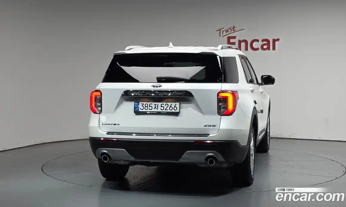 Ford Explorer 2023 2.3 автомат (гидро), фото 4