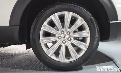 Ford Explorer 2023 2.3 автомат (гидро), миниатюра 7