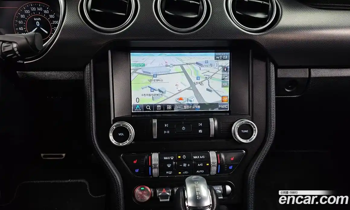 Ford Mustang 2022 2.3 автомат (гидро), фото 20