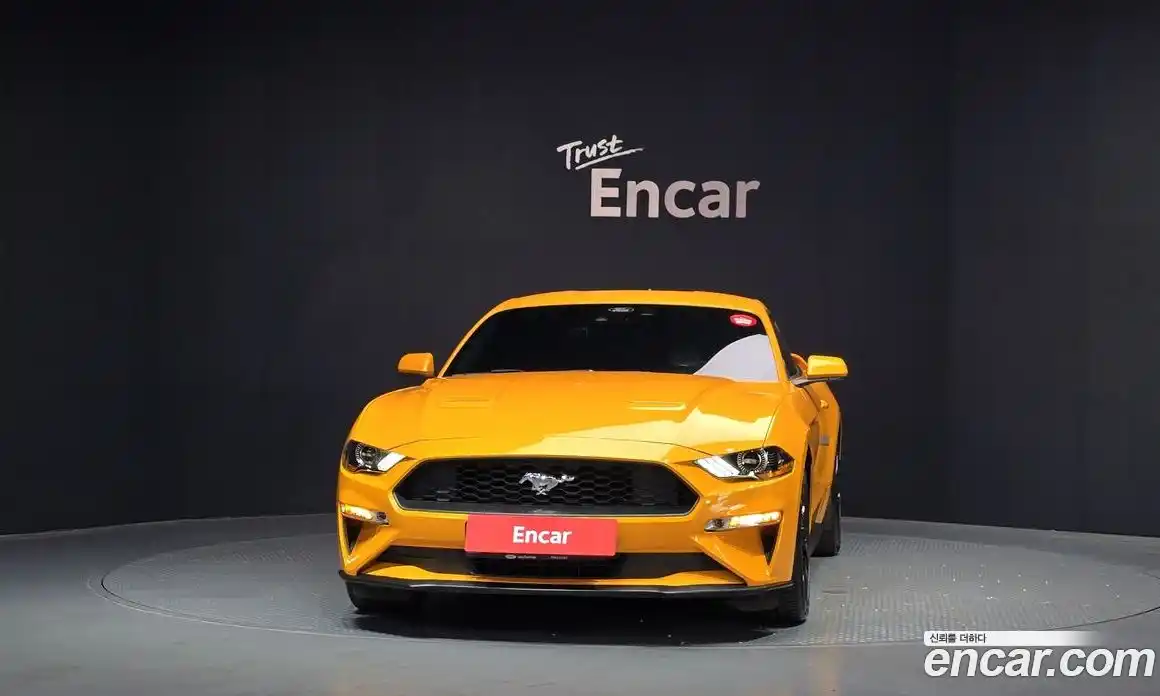 Ford Mustang 2022 2.3 автомат (гидро), фото 3