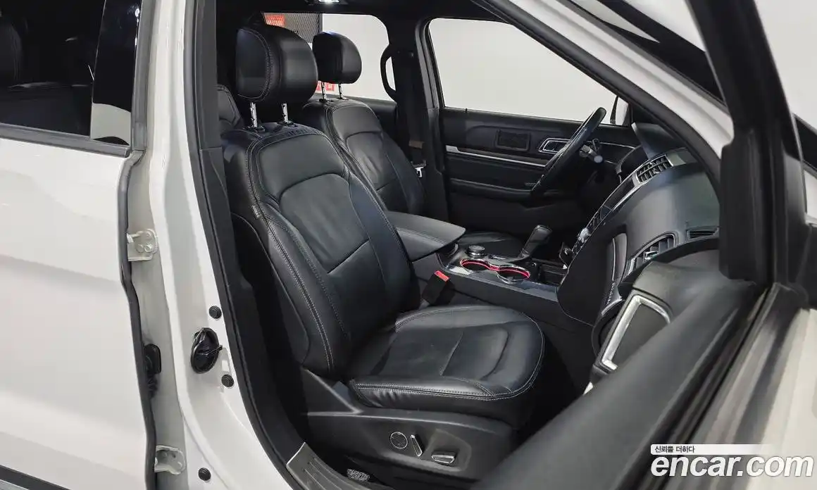 Ford Explorer 2017 2.3 автомат (гидро), фото 12