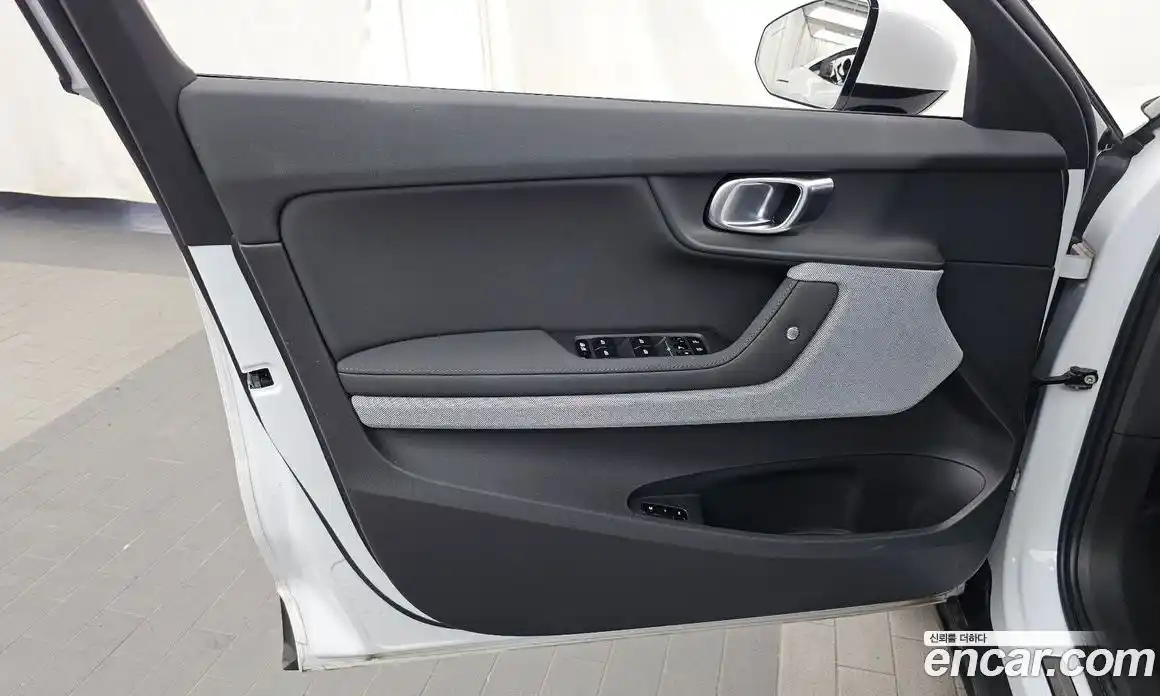 Polestar Polestar 2 2023 0.2 автомат (гидро), фото 14 Polestar Polestar 2 2023 0.2 автомат (гидро), фото 14