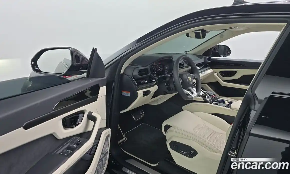 Lamborghini Urus 2025 4.0 автомат (гидро), фото 13 Lamborghini Urus 2025 4.0 автомат (гидро), фото 13