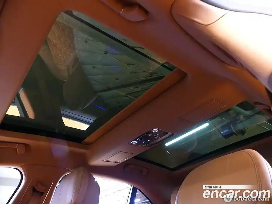 Bentley Flying Spur 2023 4.0 автомат (гидро), фото 19