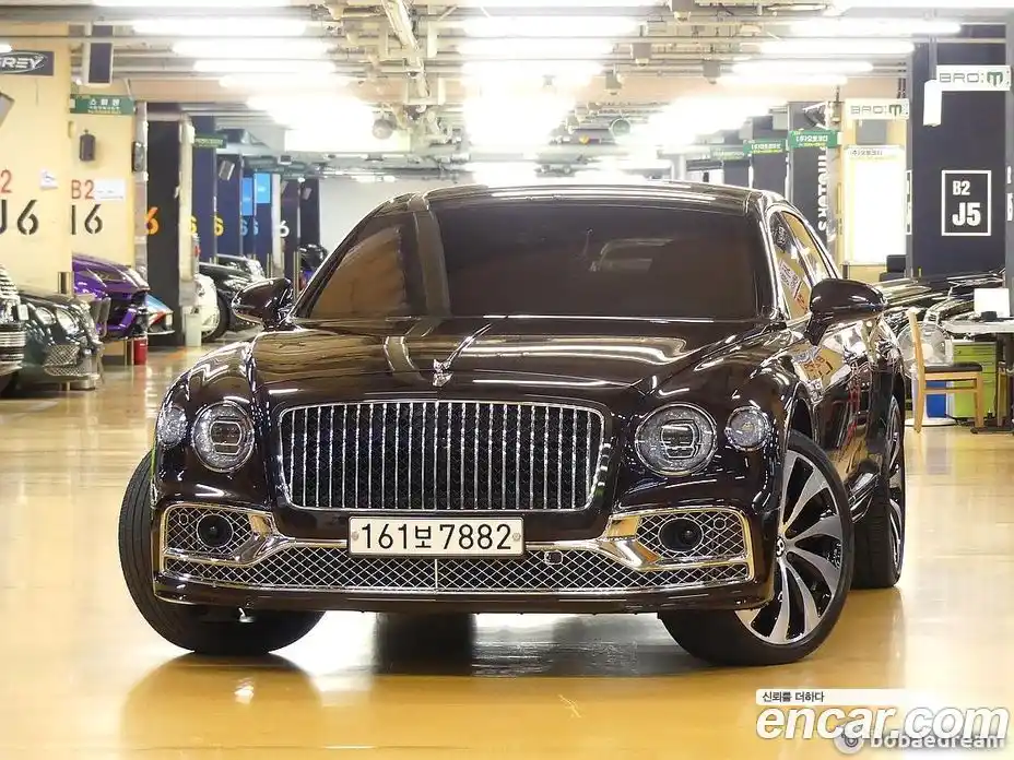 Bentley Flying Spur 2023 4.0 автомат (гидро), фото 3