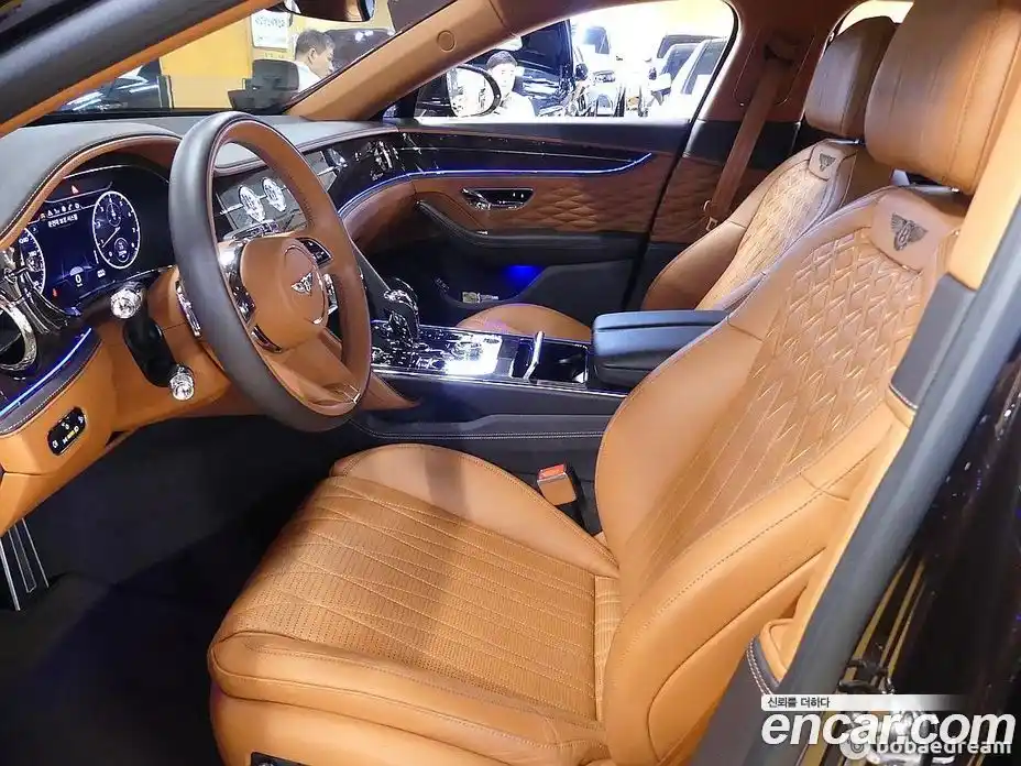 Bentley Flying Spur 2023 4.0 автомат (гидро), фото 10