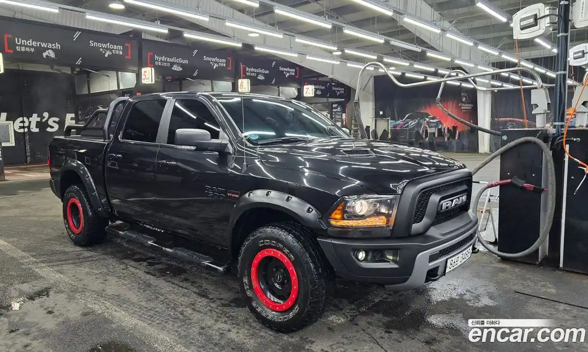 Dodge Ram Pick Up 2016 5.7 автомат (гидро), фото 2 Dodge Ram Pick Up 2016 5.7 автомат (гидро), фото 2