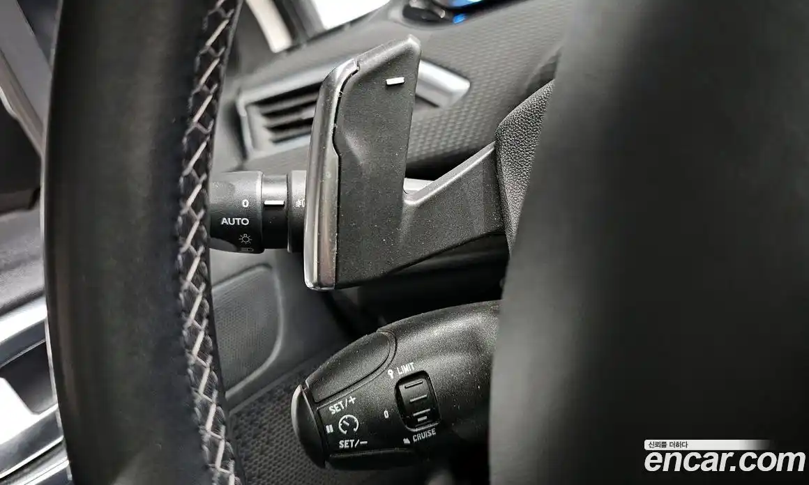 Peugeot 2008 2015 1.6 автомат (гидро), фото 16