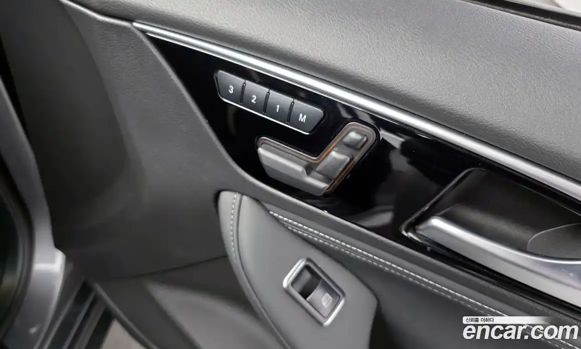 Infiniti Q30 2019 2.0 автомат (гидро), фото 29 Infiniti Q30 2019 2.0 автомат (гидро), фото 29