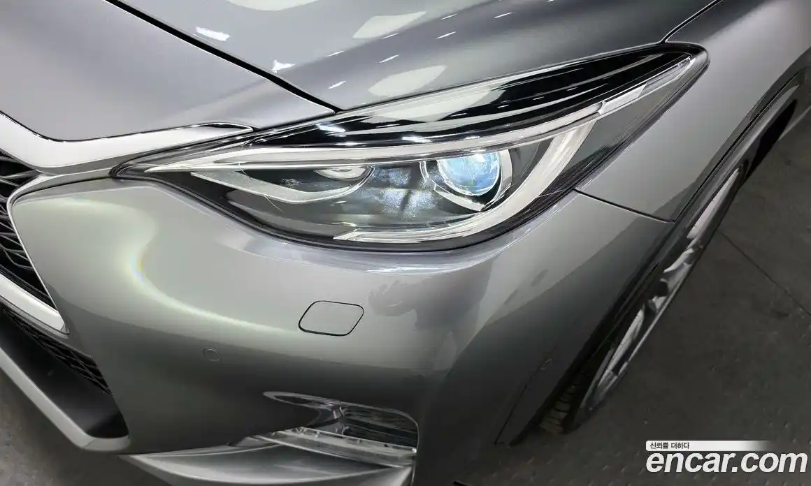 Infiniti Q30 2019 2.0 автомат (гидро), фото 8 Infiniti Q30 2019 2.0 автомат (гидро), фото 8