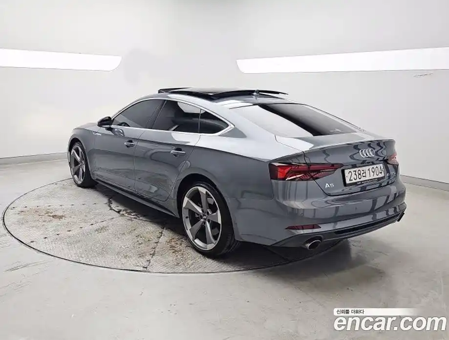 Audi A5 2019 2.0 автомат (гидро), фото 3
