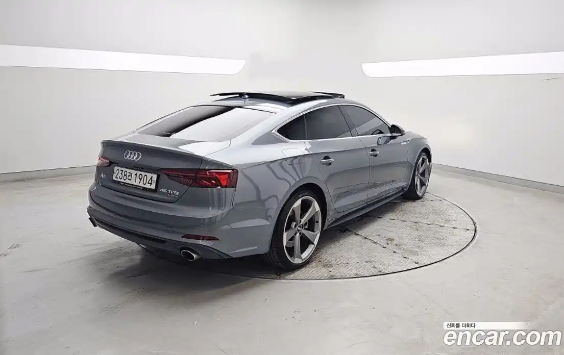 Audi A5 2019 2.0 автомат (гидро), фото 4