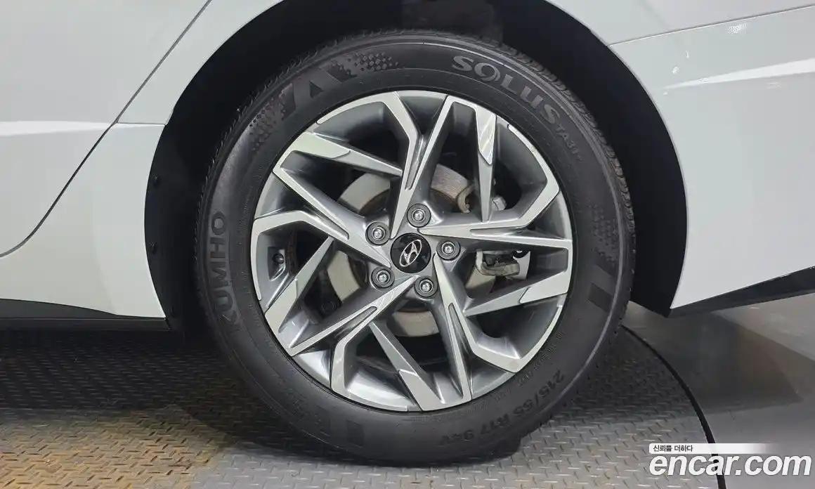 Hyundai Sonata 2022 2.0 автомат (гидро), фото 7