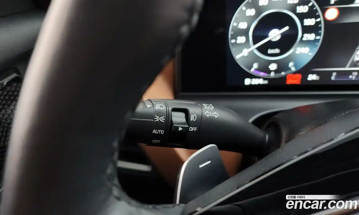 Kia Seltos 2023 1.6 автомат (гидро), фото 28
