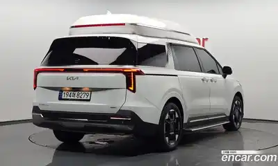 Kia Carnival, 2024, 27 388 км