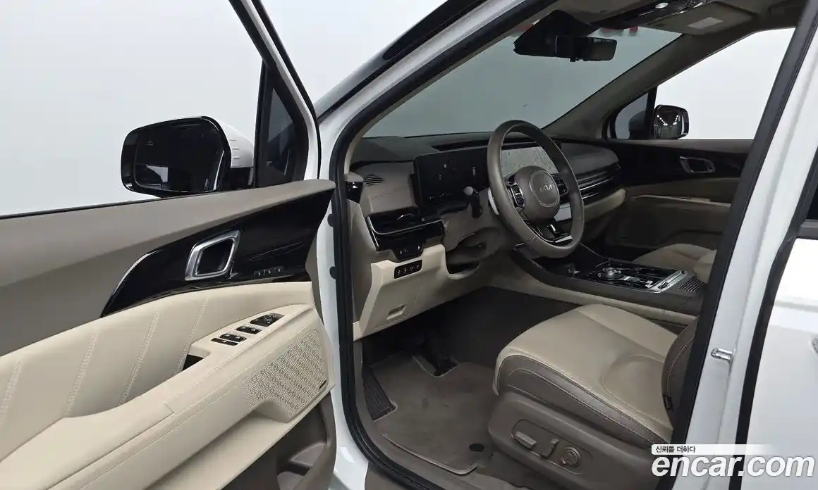 Kia Carnival 2024 1.6 автомат (гидро), фото 12